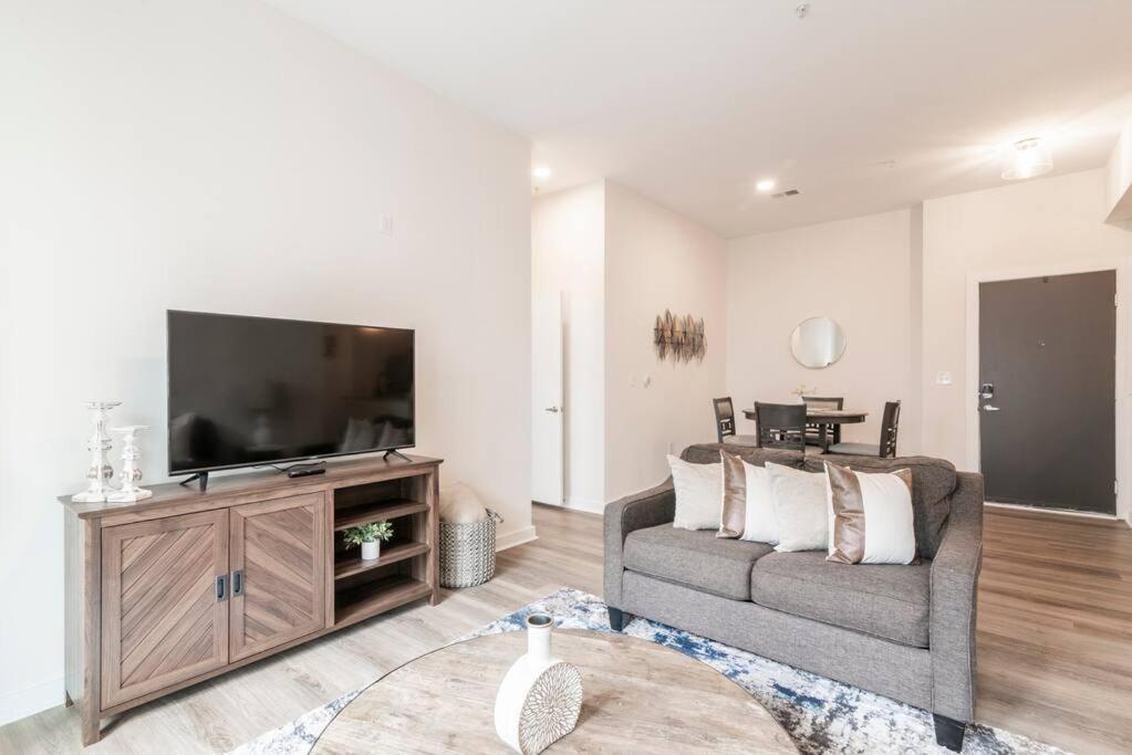 Charming Cozy Apartment With Wi-Fi & Free Parking Charlotte Exterior photo