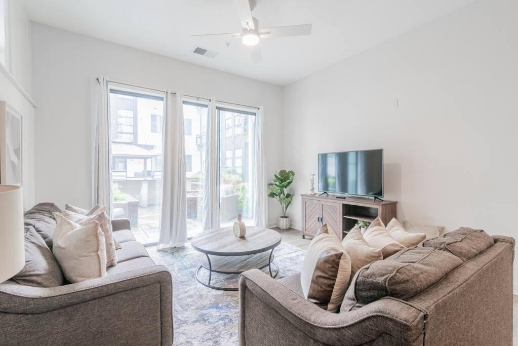 Charming Cozy Apartment With Wi-Fi & Free Parking Charlotte Exterior photo